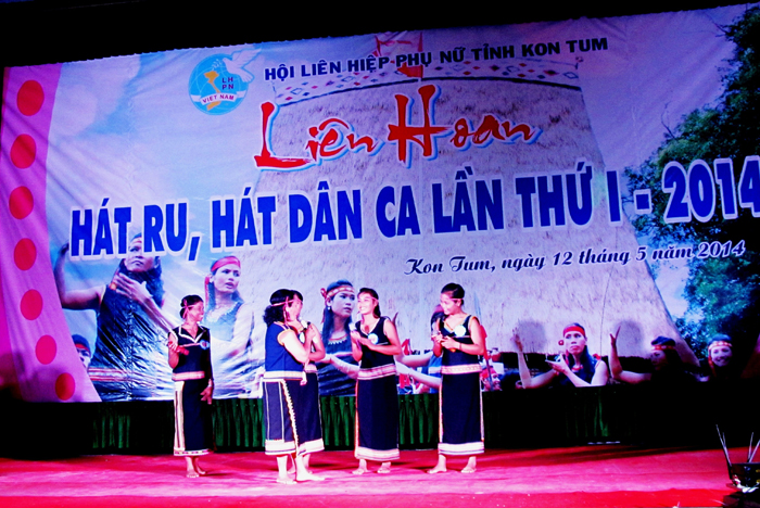NÉT RIÊNG TRONG HÁT RU CỦA DÂN TỘC BA NA